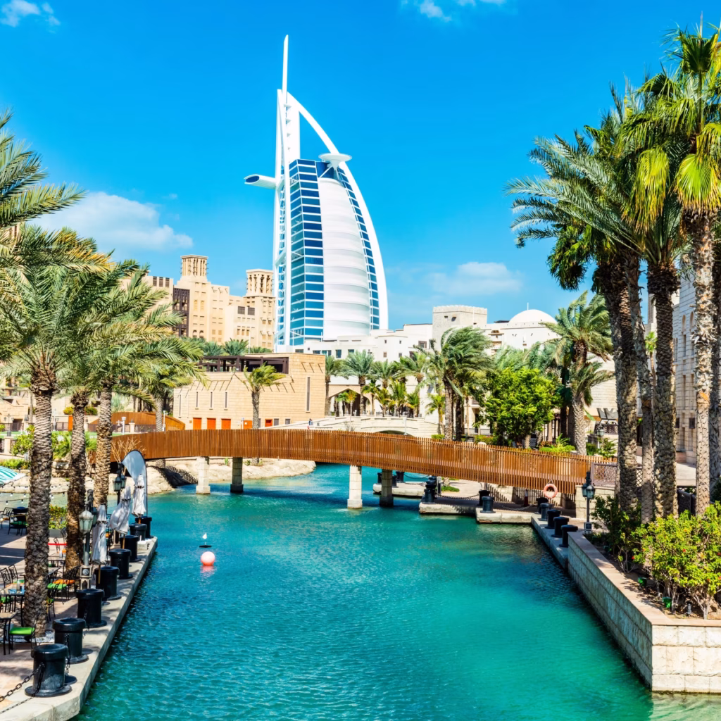 dubai_non-editorial_shutterstock_2473362957_f7jkjo